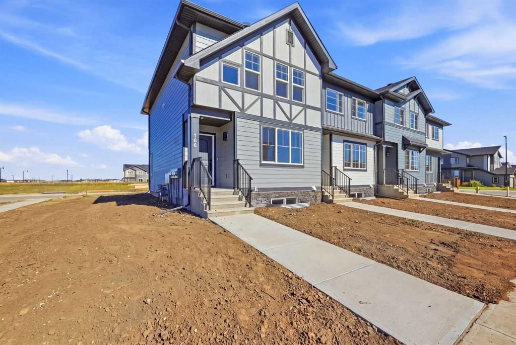 166 Waterford Road, Chestermere — photo 5 of 41