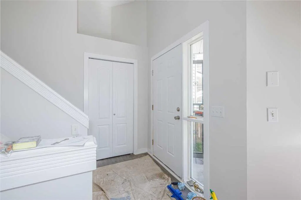 5 Erin Grove Place SE, Calgary — photo 5 of 25