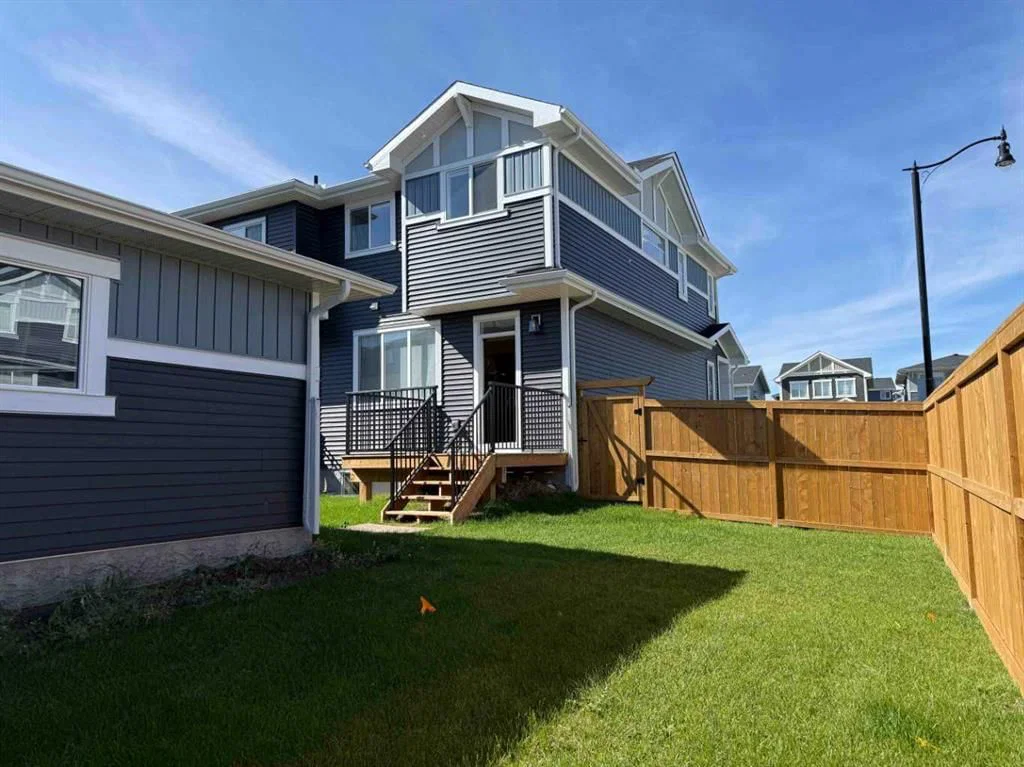342 Sundown Road, Cochrane — photo 4 of 26