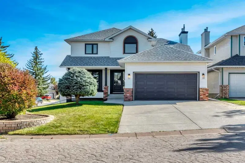 238 Hawktree Bay NW, Calgary — main listing photo