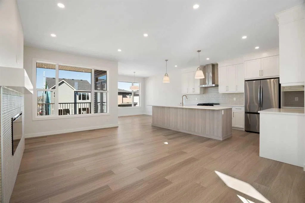 125 Southborough Common, Cochrane — photo 3 of 28