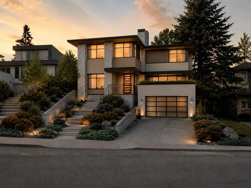 1308 17a Street, Calgary — main listing photo