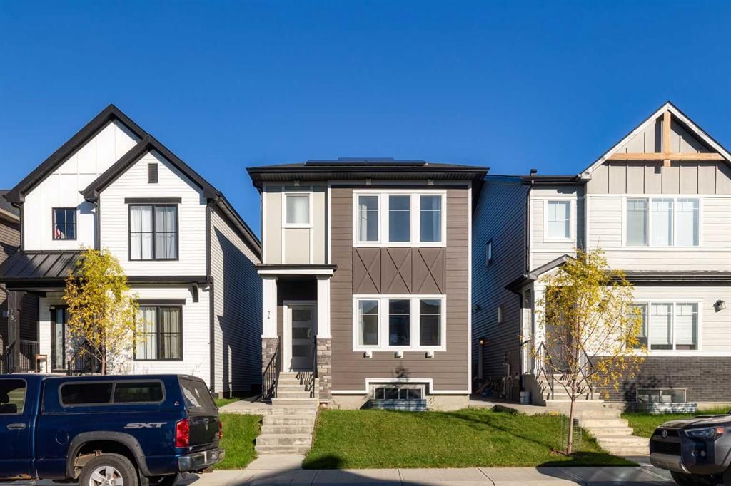 74 Mallard Heath SE, Calgary — photo 2 of 43