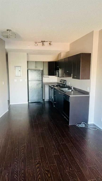 1206, 1053 10 Street SW, Calgary — photo 4 of 19