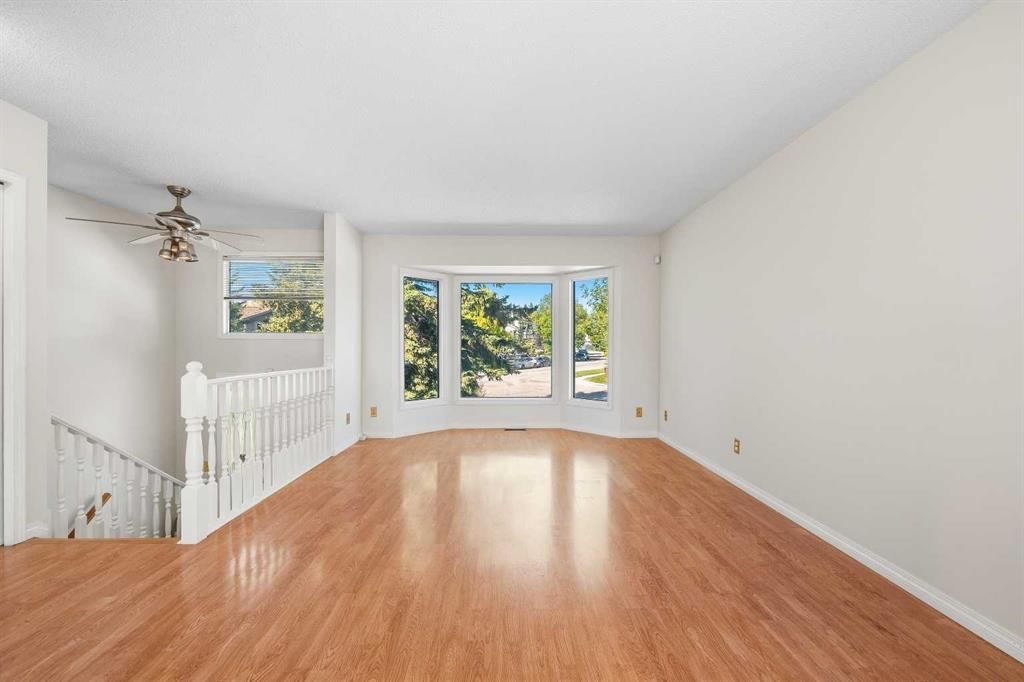 243 Millcrest Way SW, Calgary — photo 2 of 50