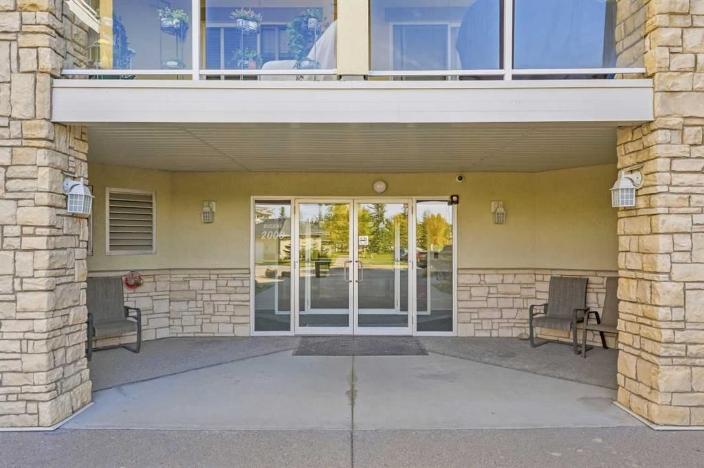 2208, 2518 Fish Creek Boulevard SW, Calgary — photo 2 of 26