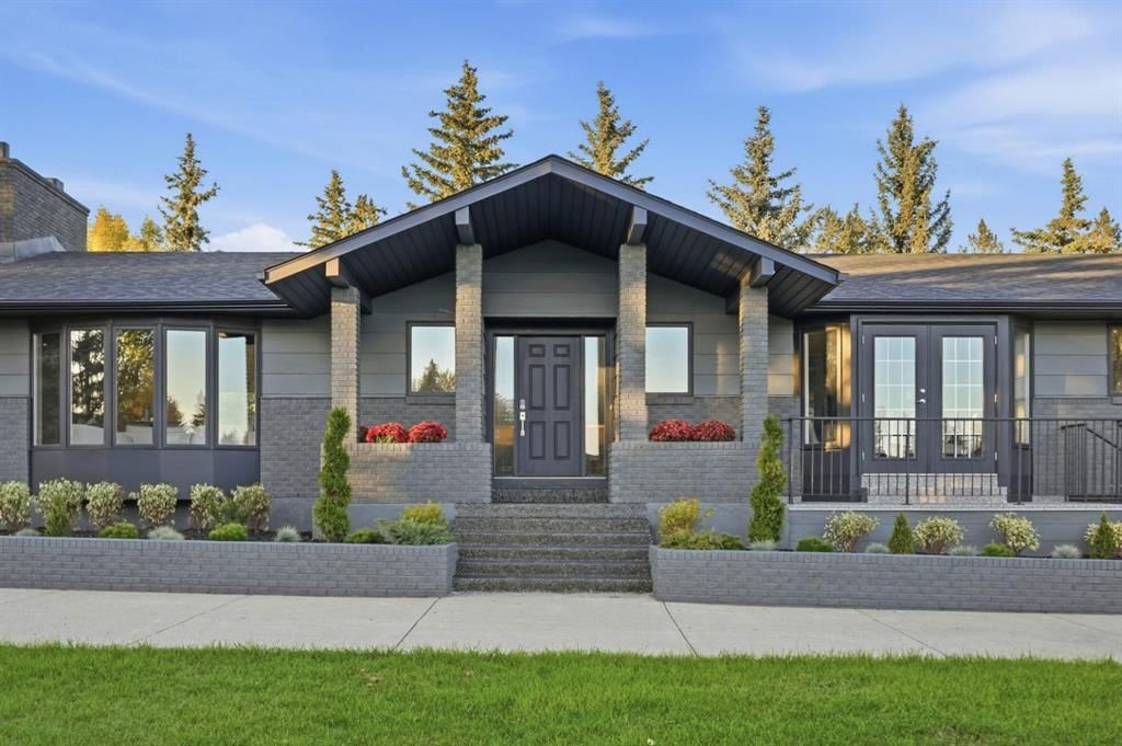 1008 Shawnee Drive SW, Calgary — photo 2 of 50