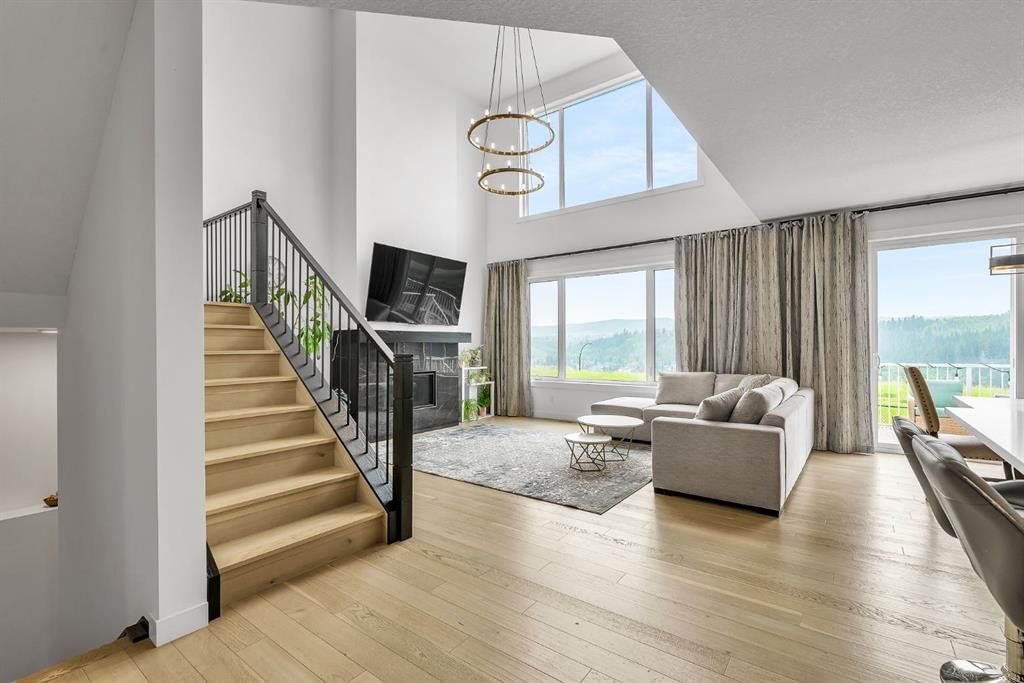 406 Rowley Way NW, Calgary — photo 4 of 50