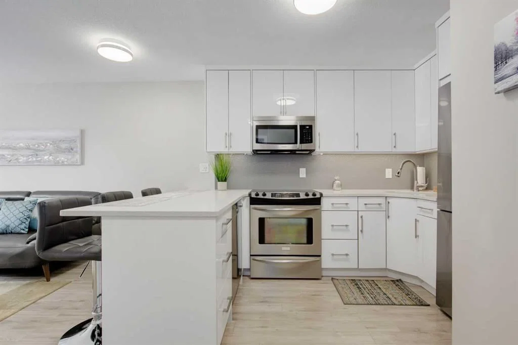 207, 339 13 Avenue SW, Calgary — photo 5 of 21