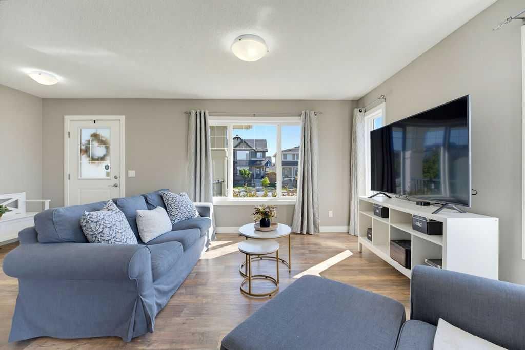 115 Heartland Boulevard, Cochrane — photo 4 of 50