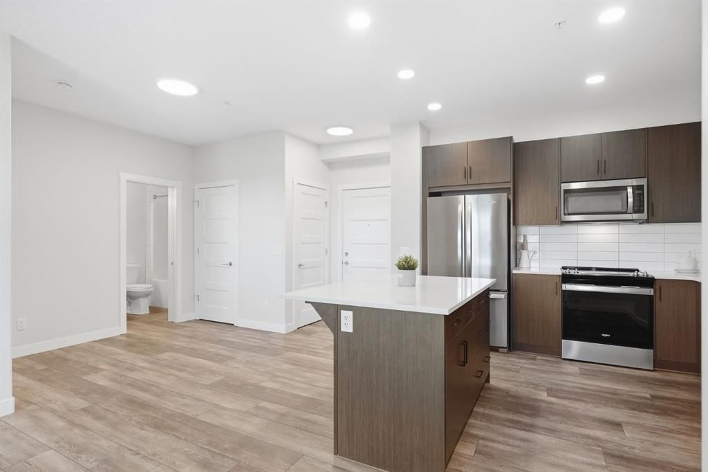 301, 55 Wolf Hollow Crescent SE, Calgary — photo 4 of 34