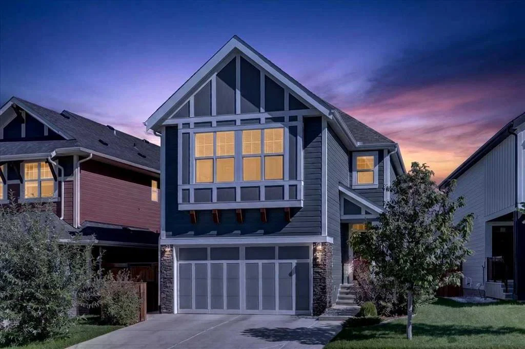 44 Magnolia Heights SE, Calgary — main listing photo