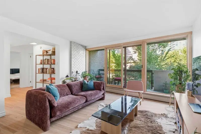 203, 323 13 Avenue SW, Calgary — main listing photo