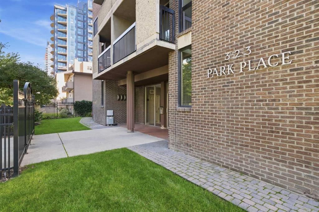 203, 323 13 Avenue SW, Calgary — photo 3 of 48