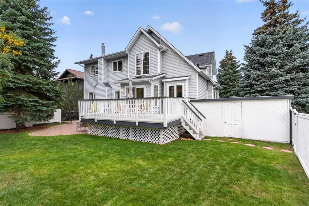 8516 Hawkford Gate NW, Calgary — photo 4 of 50