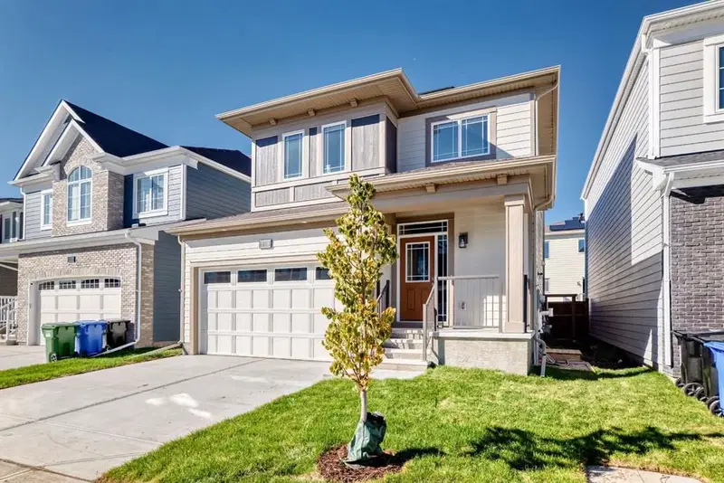 118 Yorkstone Villas SW, Calgary — photo 2 of 46