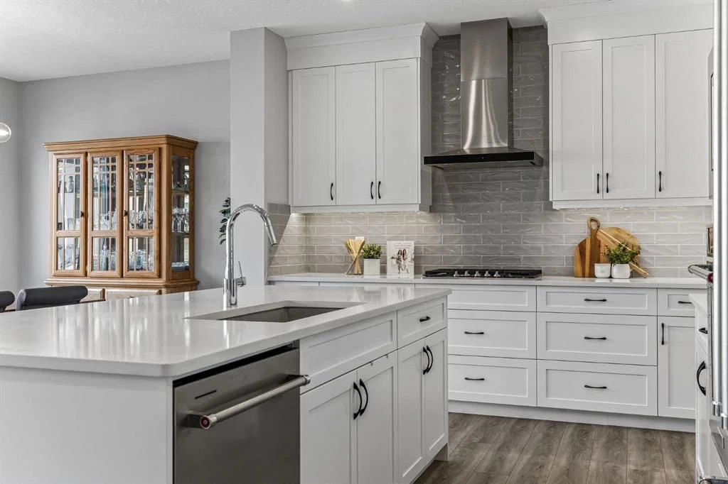 264 Riviera Way, Cochrane — photo 4 of 32