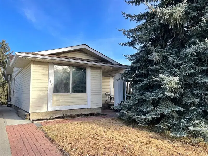 247 Bracewood Road SW, Calgary — main listing photo