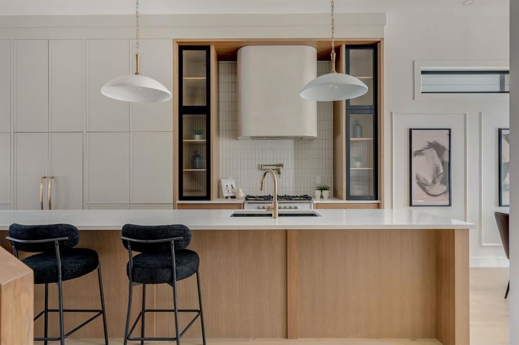 2022 36 Street SW, Calgary — photo 4 of 34