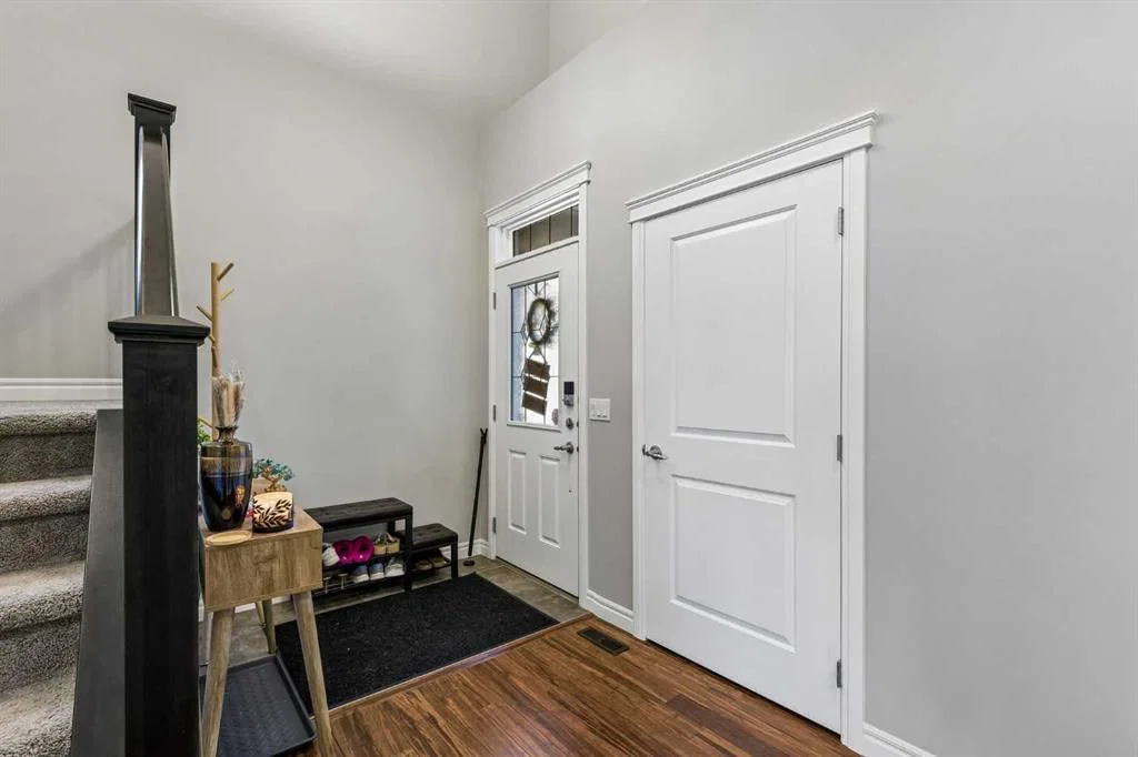 36 Sage Berry Link NW, Calgary — photo 3 of 36