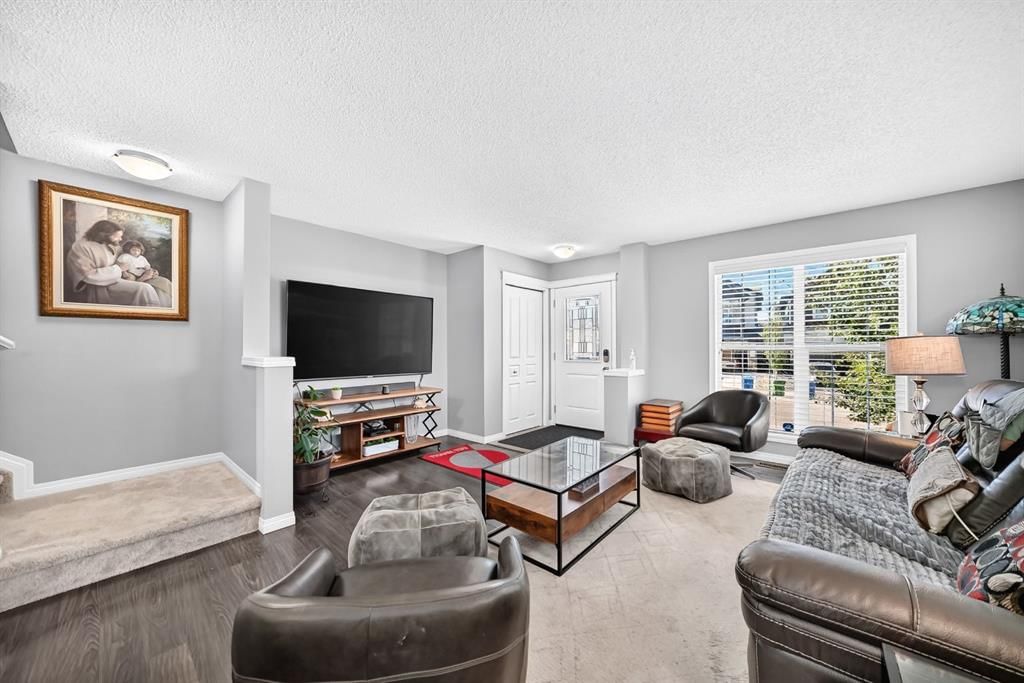 132 Auburn Meadows Boulevard SE, Calgary — photo 3 of 34