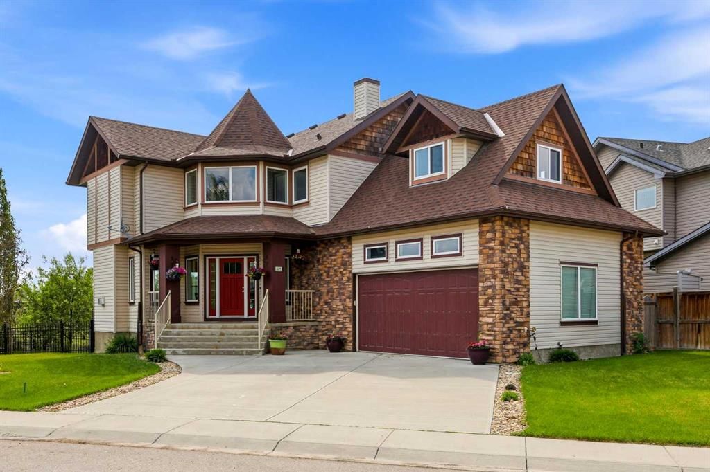 1605 Montgomery Way SE, High River — main listing photo