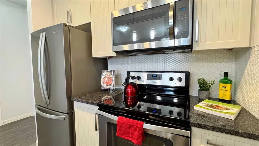 307, 20 Mahogany Mews SE, Calgary — photo 5 of 26