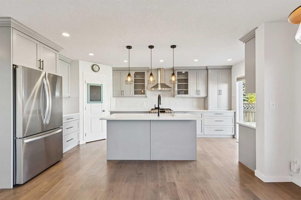 94 Hidden Ranch Terrace NW, Calgary — photo 4 of 37