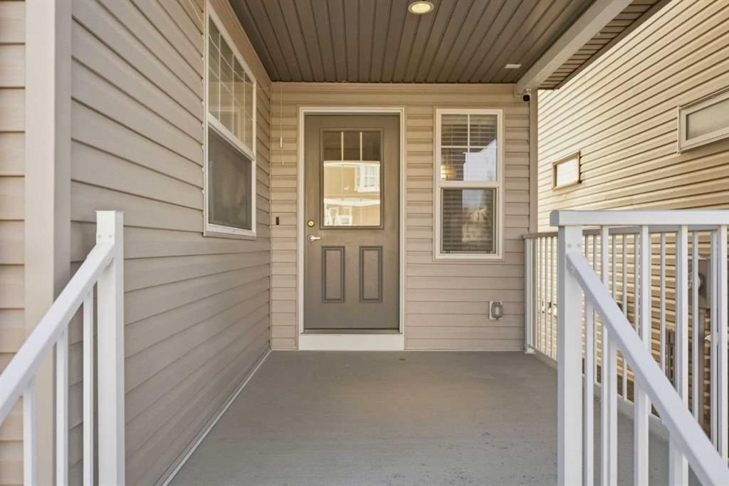 6 Evanscrest Heights NW, Calgary — photo 3 of 48
