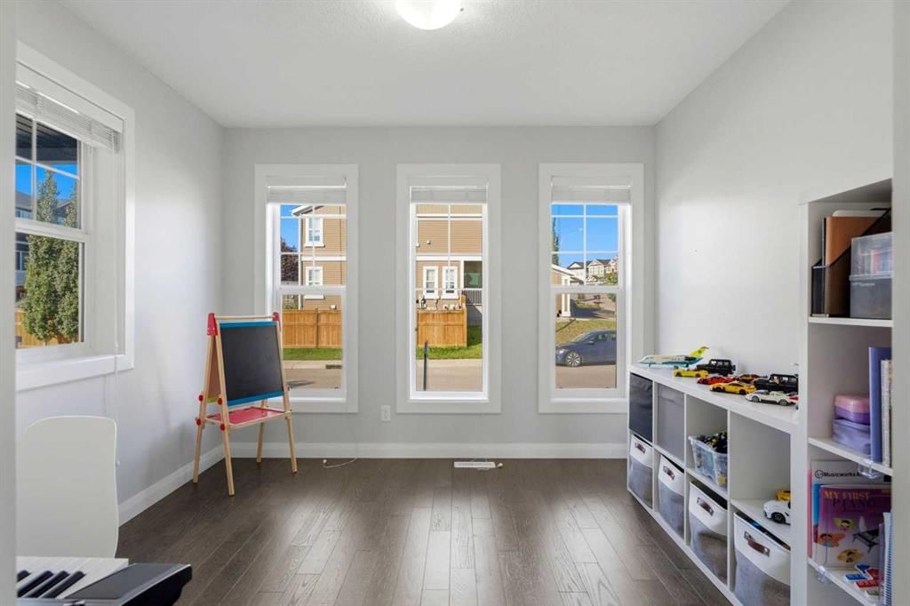 6 Evanscrest Heights NW, Calgary — photo 5 of 48