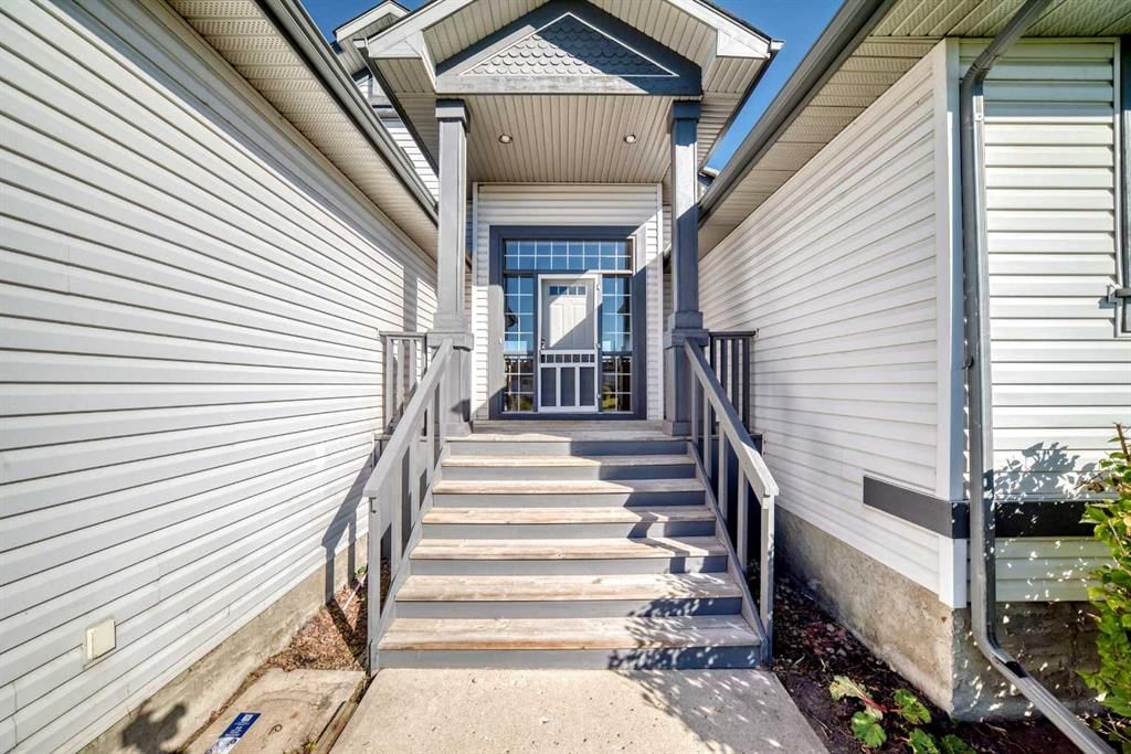 12 Welshimer Crescent NE, Langdon — photo 3 of 50