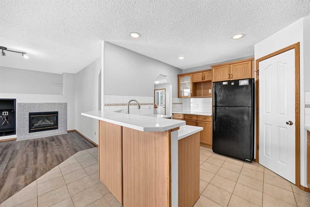 244 Los Alamos Place NE, Calgary — photo 5 of 35