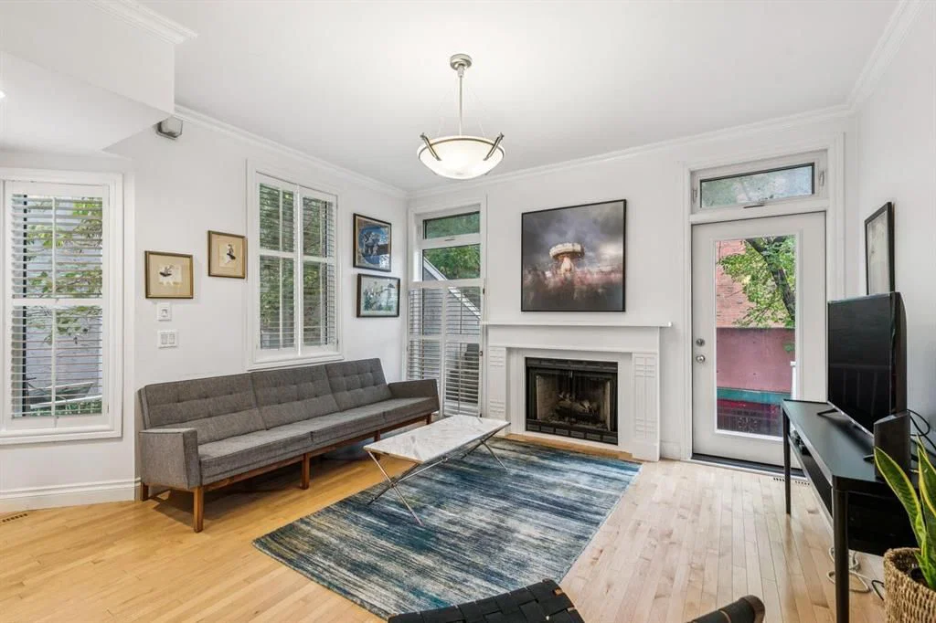 1423 10 Street SW, Calgary — main listing photo