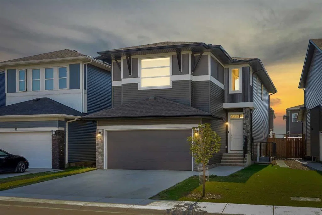 31 Corner Meadows Grove NE, Calgary — photo 2 of 44