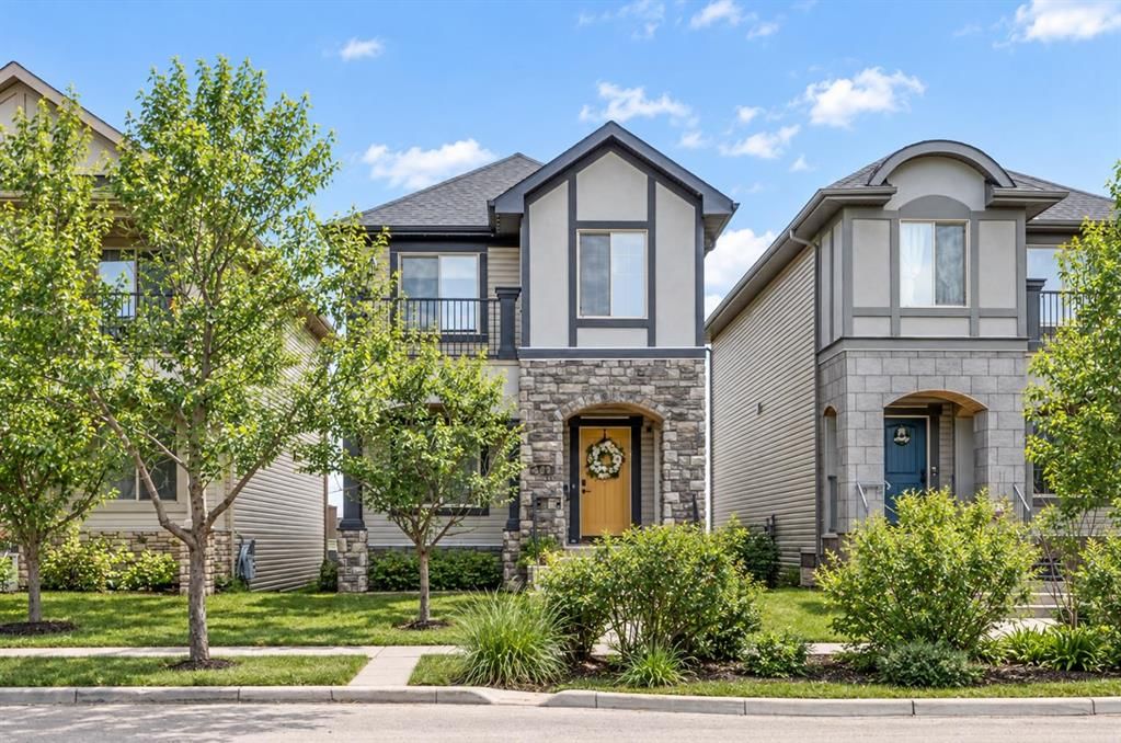 125 Monteith Drive SE, High River — main listing photo
