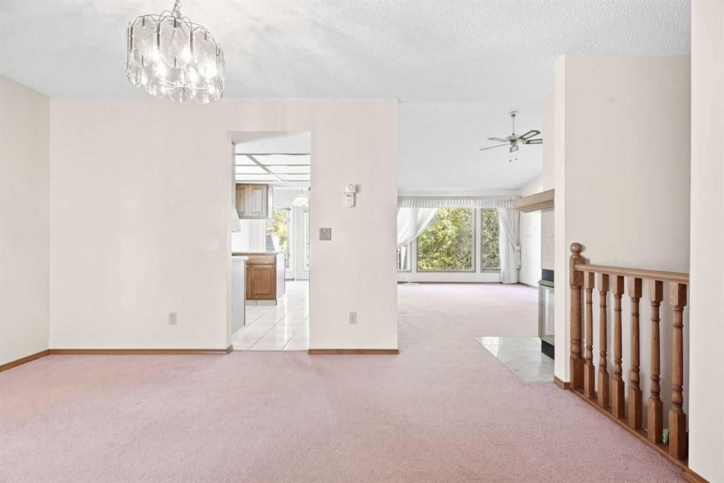 109 Shawnee Rise SW, Calgary — photo 5 of 48