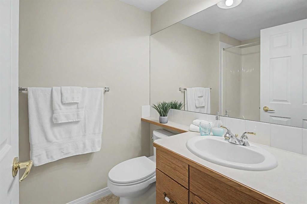 205, 15 Everstone Drive SW, Calgary — photo 5 of 49