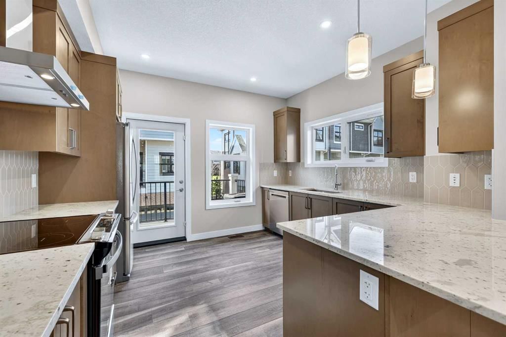 133 Mahogany Gardens SE, Calgary — photo 3 of 15