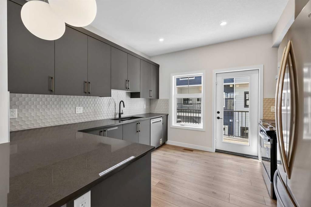 155 Mahogany Gardens SE, Calgary — photo 4 of 17