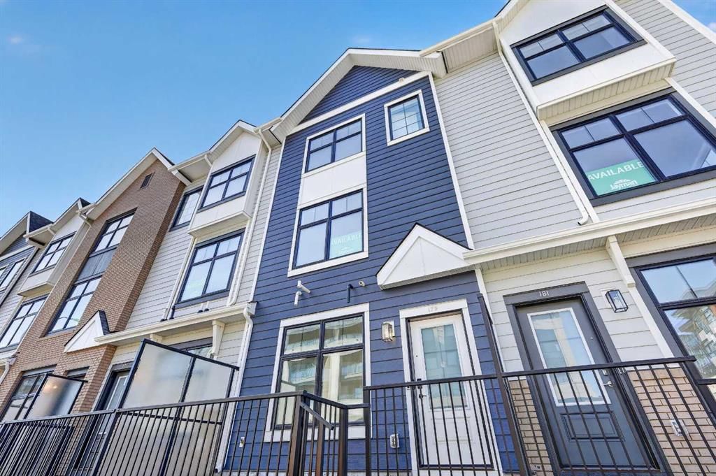 179 Mahogany Gardens SE, Calgary — photo 2 of 23