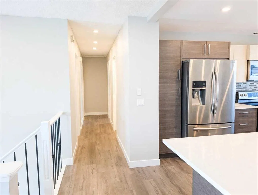 5972 Madigan Drive NE, Calgary — photo 3 of 29