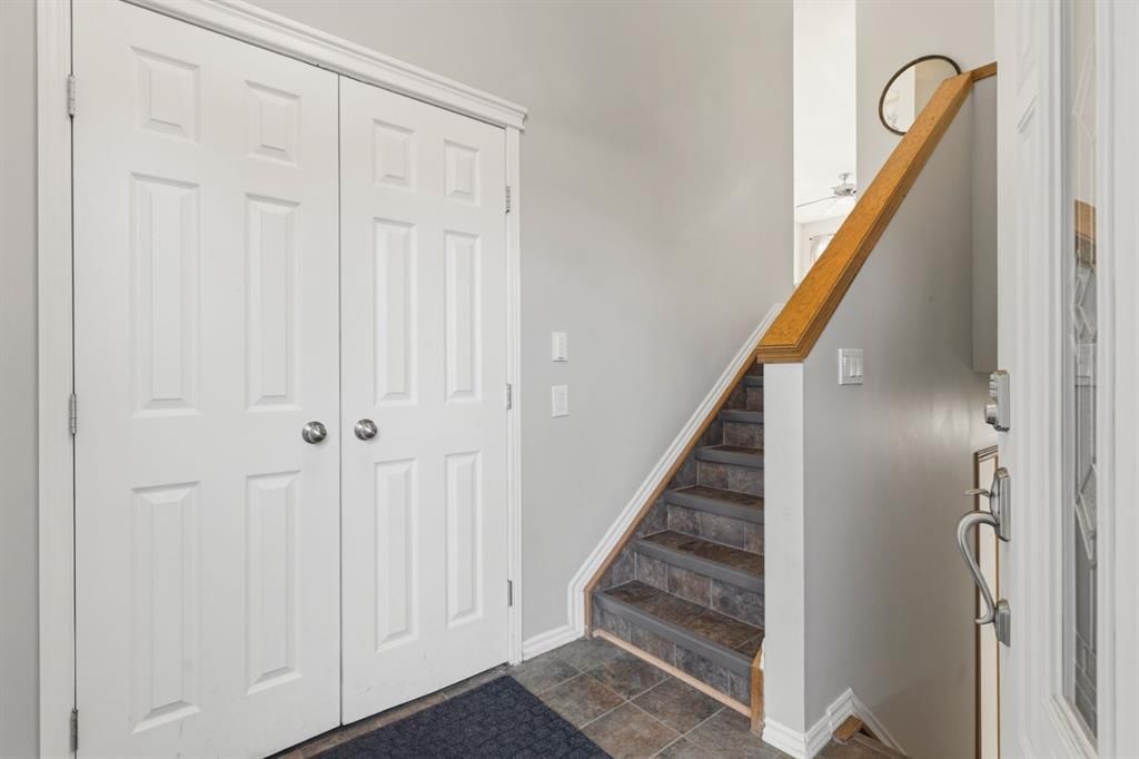 1541 Big Springs Way SE, Airdrie — photo 2 of 33