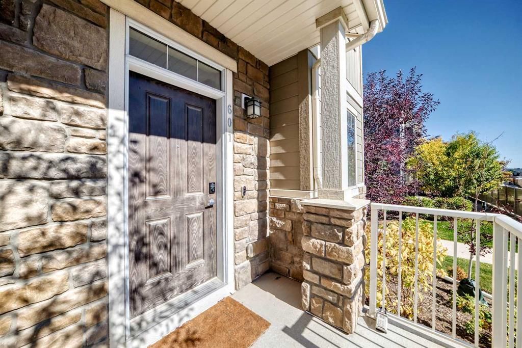 601 Evanston Manor NW, Calgary — photo 2 of 50
