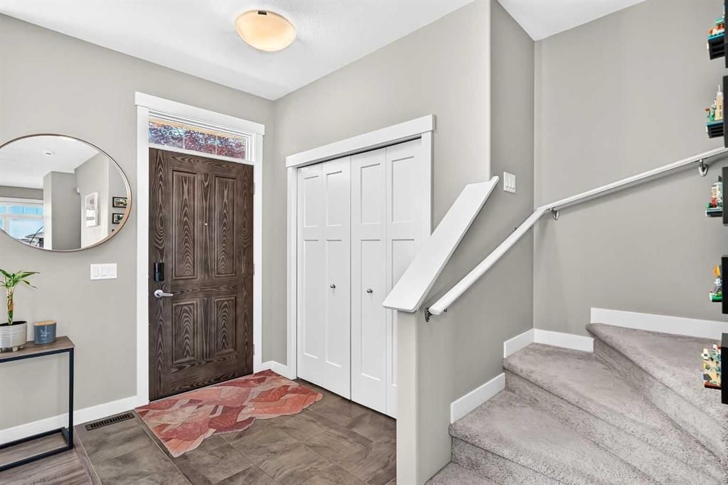601 Evanston Manor NW, Calgary — photo 4 of 50