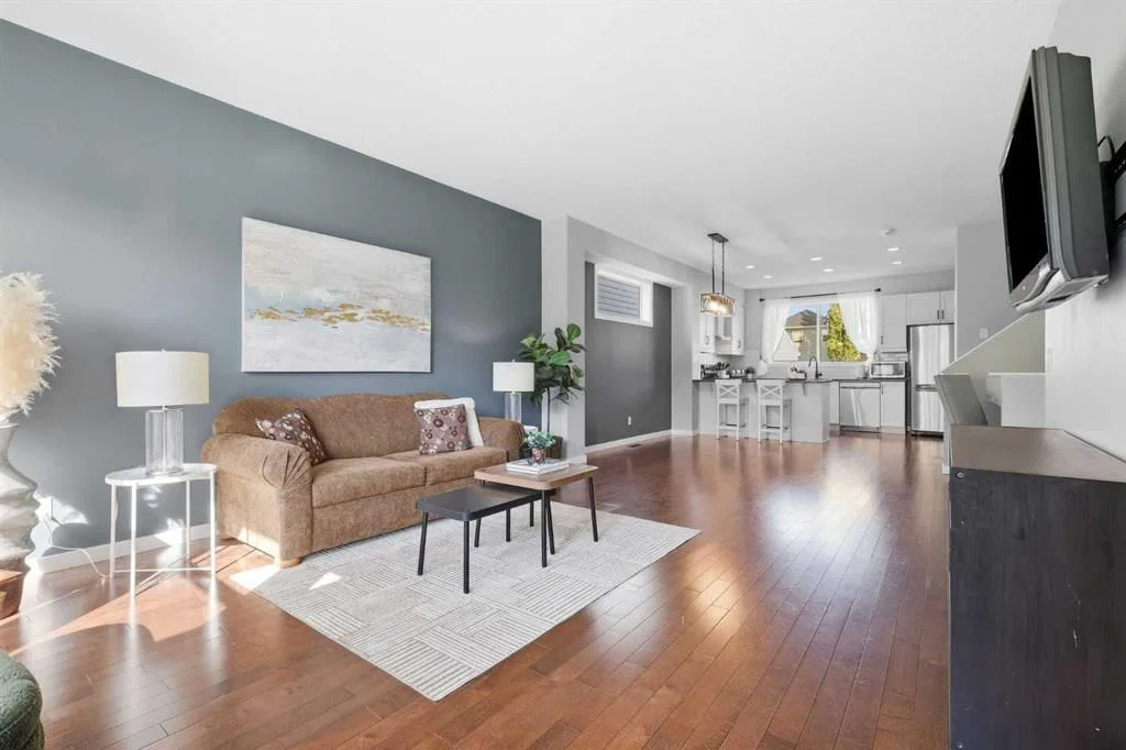 1025 New Brighton Grove SE, Calgary — photo 3 of 45