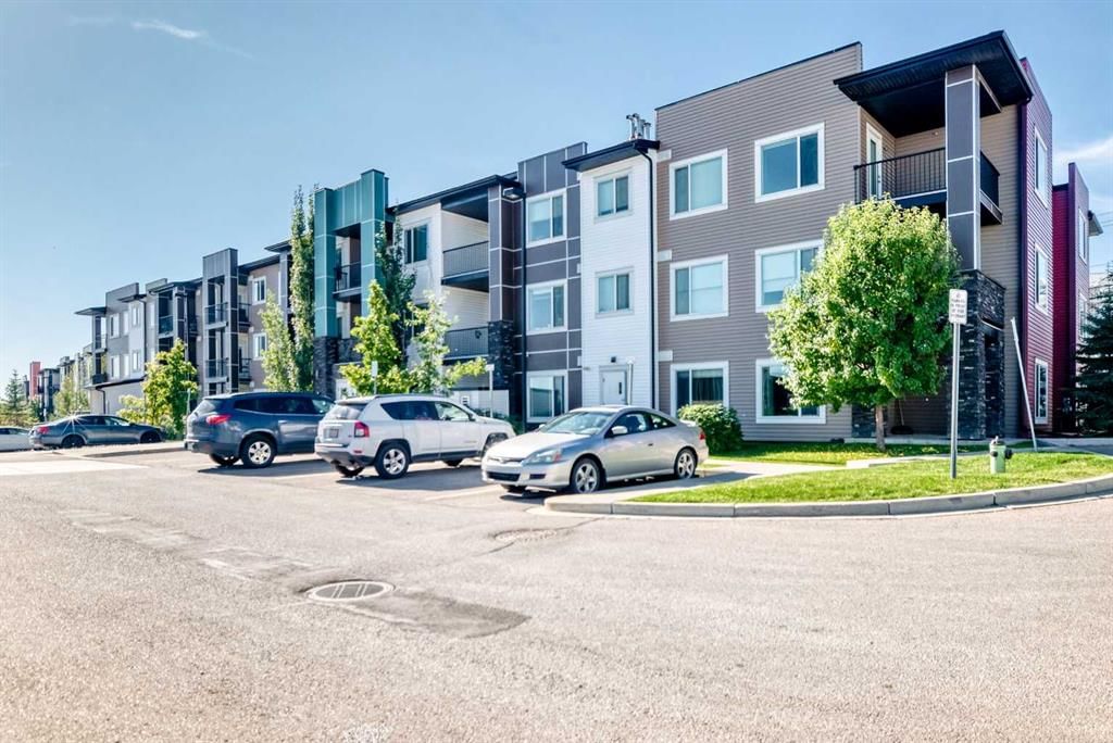 203, 20 Sage Hill Terrace NW, Calgary — photo 2 of 50
