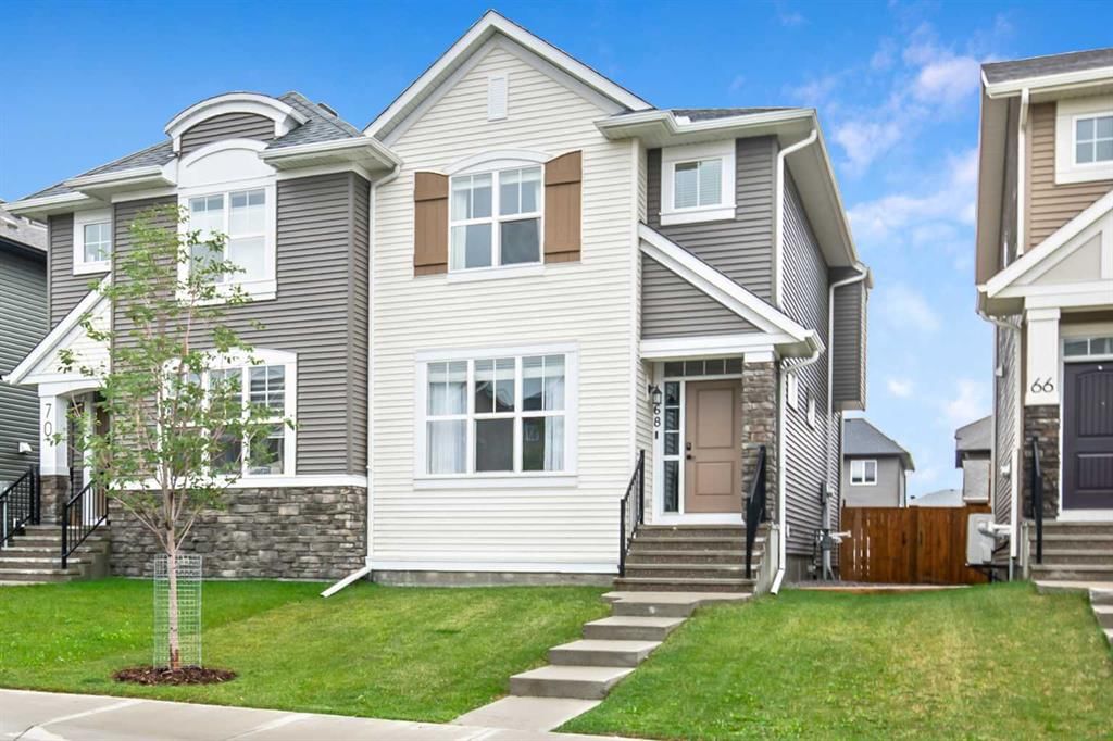 68 Wolf Gate, Okotoks — main listing photo