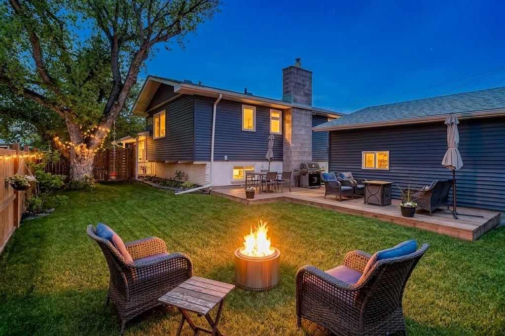 10704 Maplecrest Road SE, Calgary — detached for sale