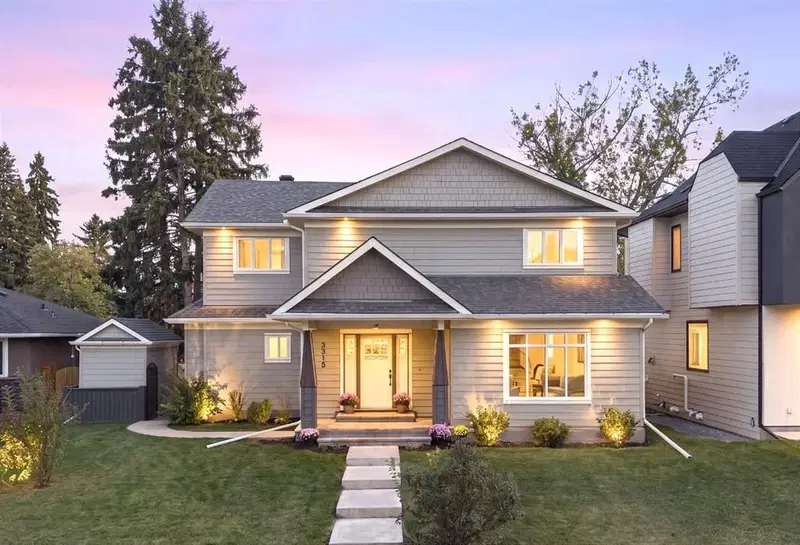 3915 23 Avenue SW, Calgary — main listing photo