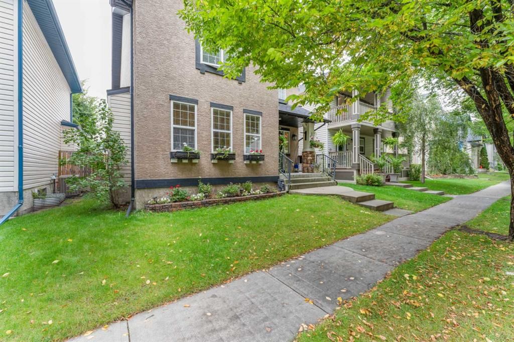 43 Elgin Drive SE, Calgary — detached for sale